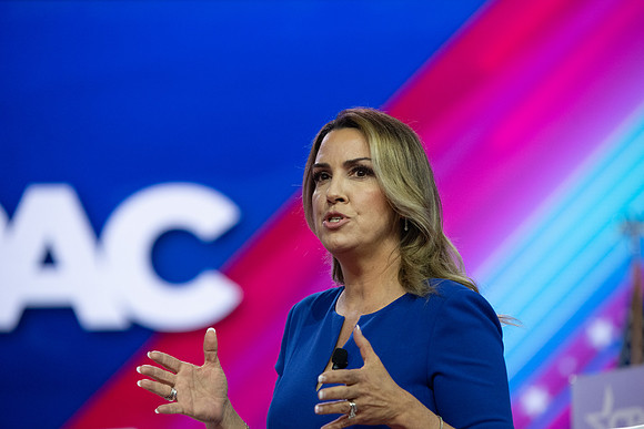 Sara Carter