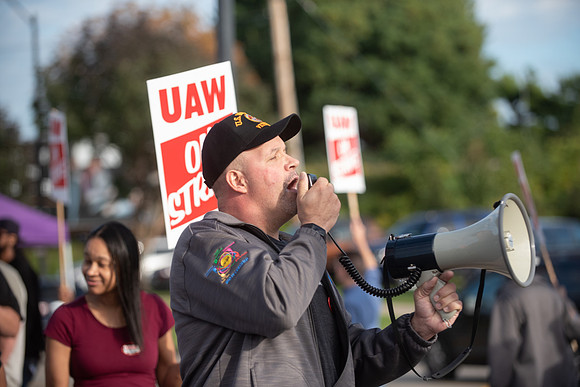 UAW Local 1097 members and solidarity strikers walk the picket line on Sept 16th, 2019 in Rochester.