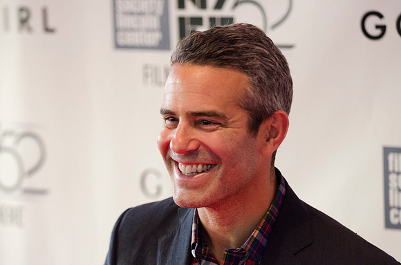 Zach D Roberts