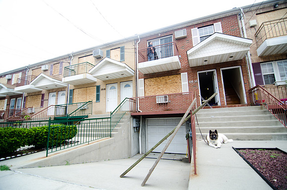 Residents of Southern Brooklyn prepare for the worst as Hurricane Irene gets closer to NYC
