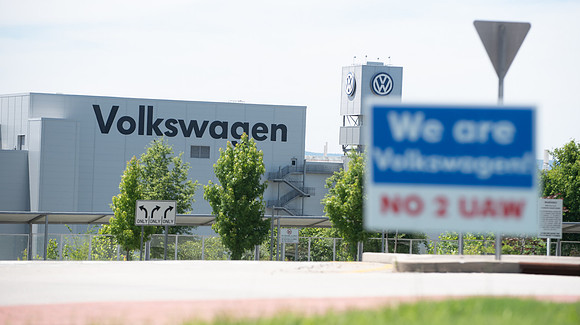 Pro-Union signs along the road outside of the Chattanooga Volkswagen plant before the vote in June, Pro-Union signs along the road outside of the Chattanooga Volkswagen plant before the vote in June,